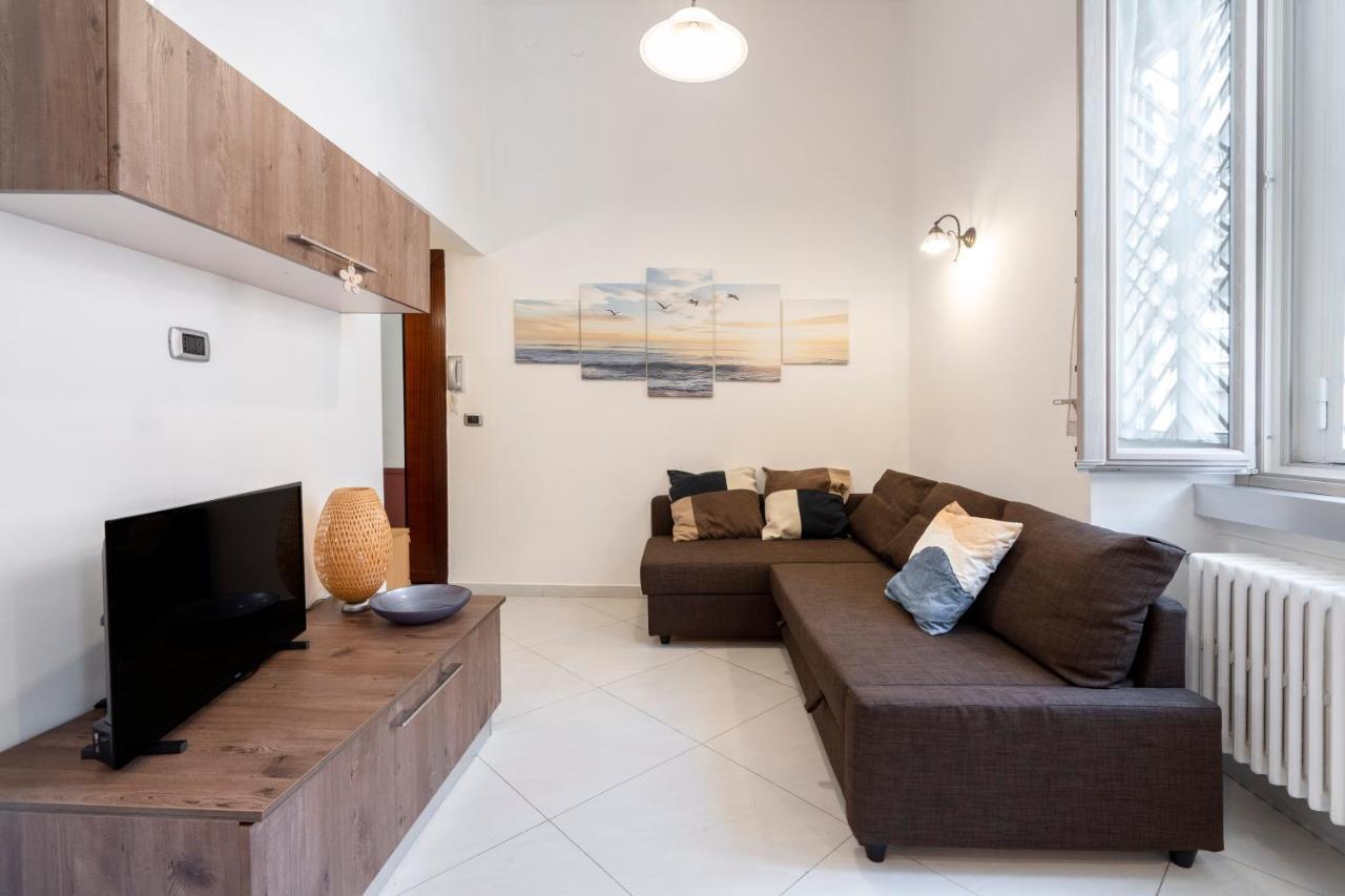 La Casa Di Gio - Stazione & Policlinico Apartment Bari Esterno foto