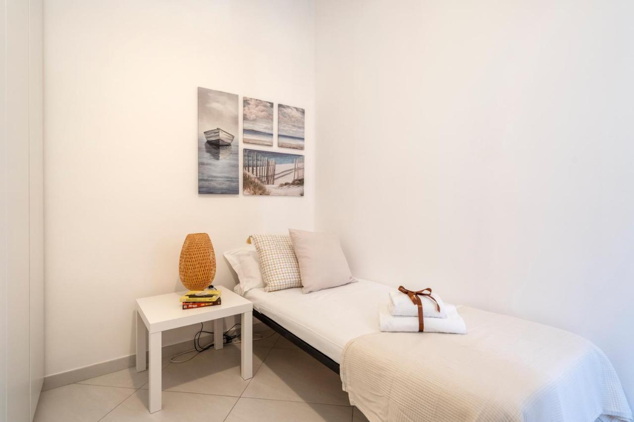 La Casa Di Gio - Stazione & Policlinico Apartment Bari Esterno foto