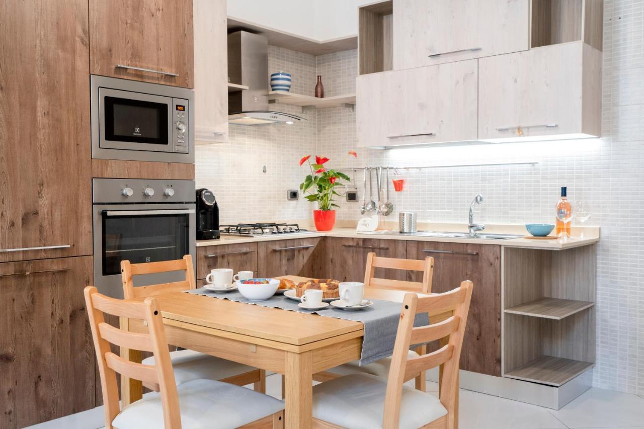 La Casa Di Gio - Stazione & Policlinico Apartment Bari Esterno foto