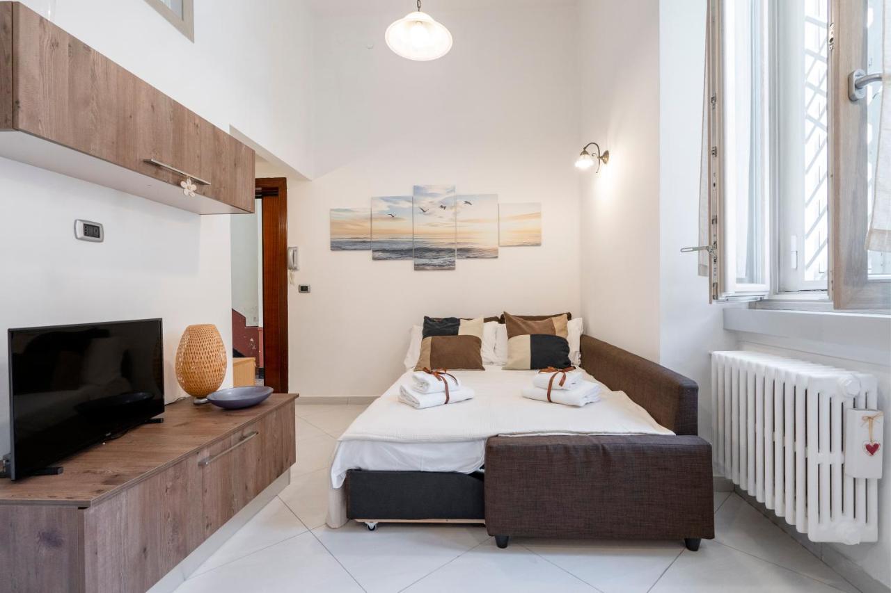 La Casa Di Gio - Stazione & Policlinico Apartment Bari Esterno foto